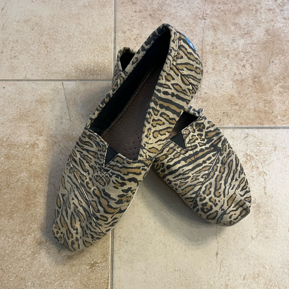 Women's Zebra Print Classic Toms
